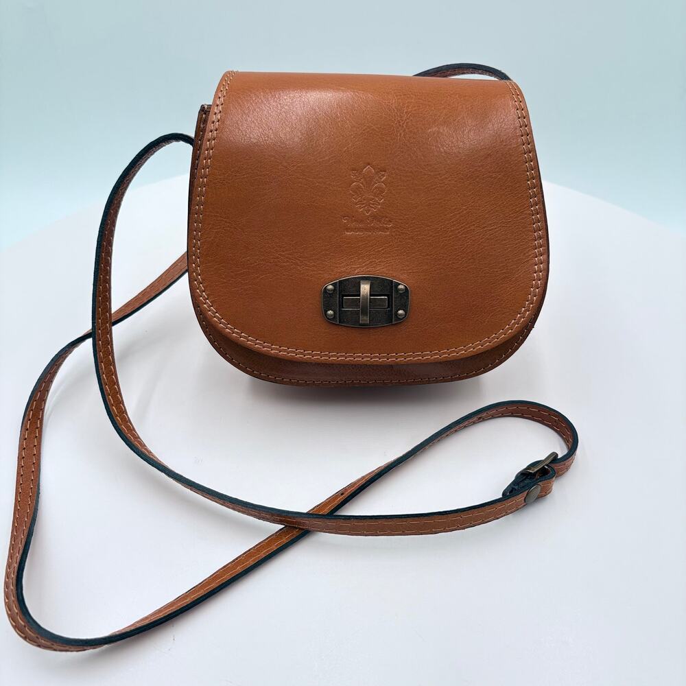 Vera Pella Italian made leather crossbody purse